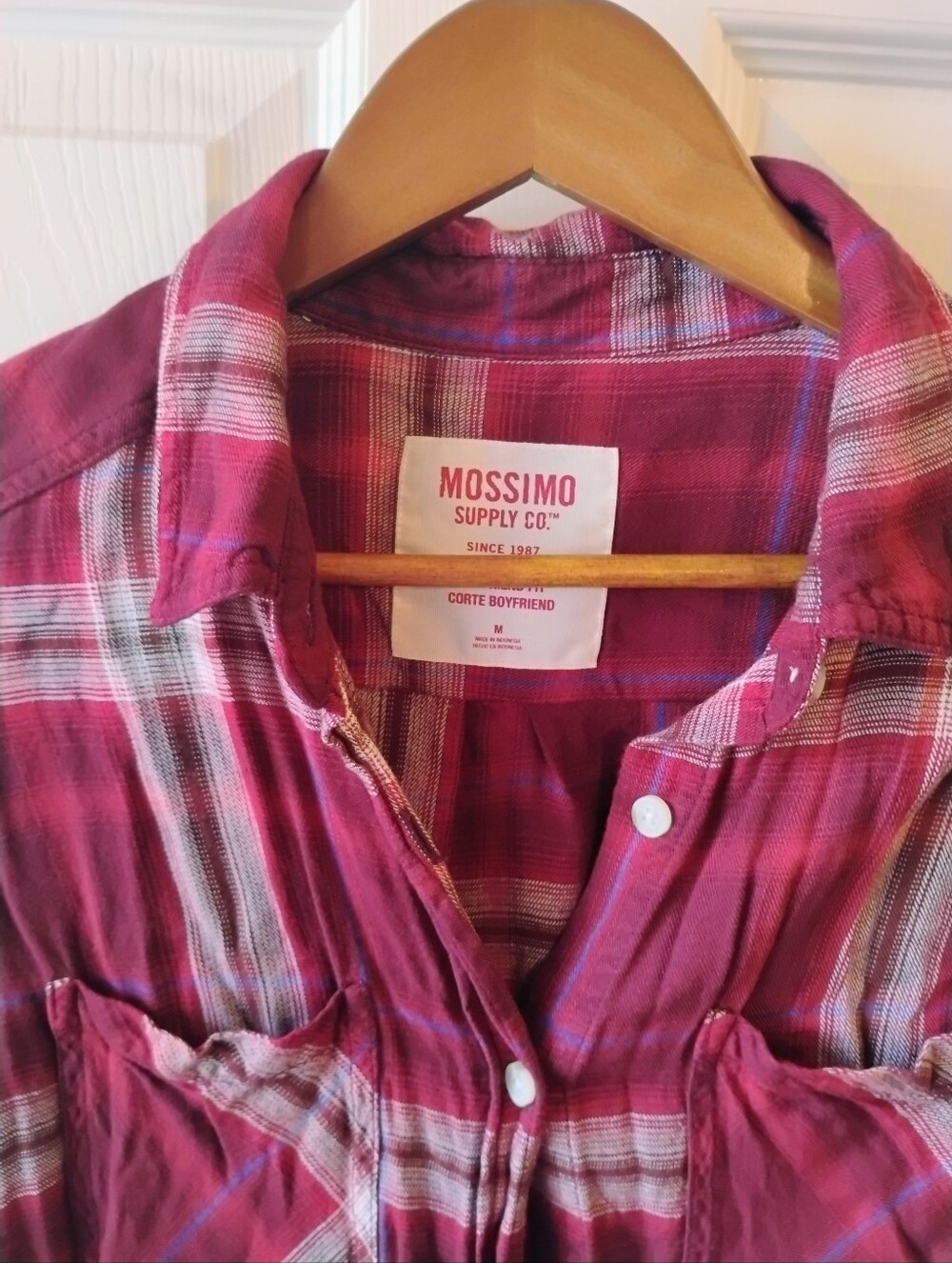 Mossimo Supply Co. Women's Pink Plaid Button-Up Shirt - Picture 2 of 2